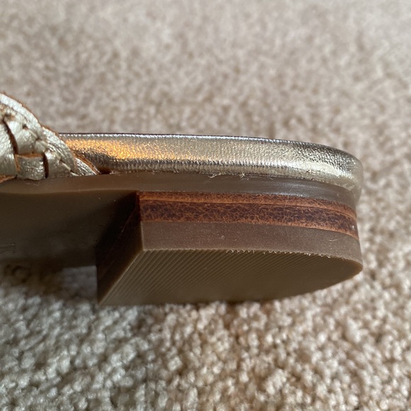 Talbots gold/metallic sandals - Picture 5 of 6